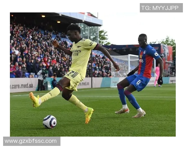 布卡约·萨卡：英格兰足球新星崛起的背后故事与成长之路